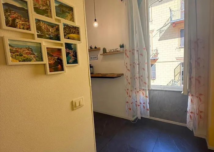 A Due Passi Dalle Cinque Terre N1